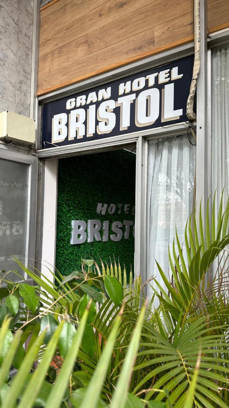 Hotel Bristol Córdoba Exterior foto
